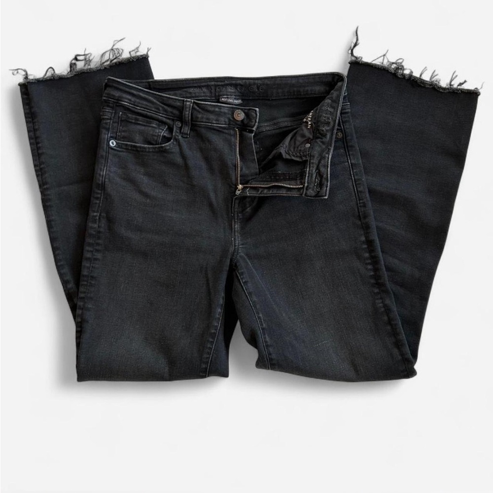 American Eagle Outfitters Black Frayed Hem Kick Bootcut Cropped Jeans Sz. 8 Long
